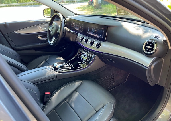Mercedes-Benz Klasa E cena 149900 przebieg: 41148, rok produkcji 2016 z Ostrzeszów małe 379